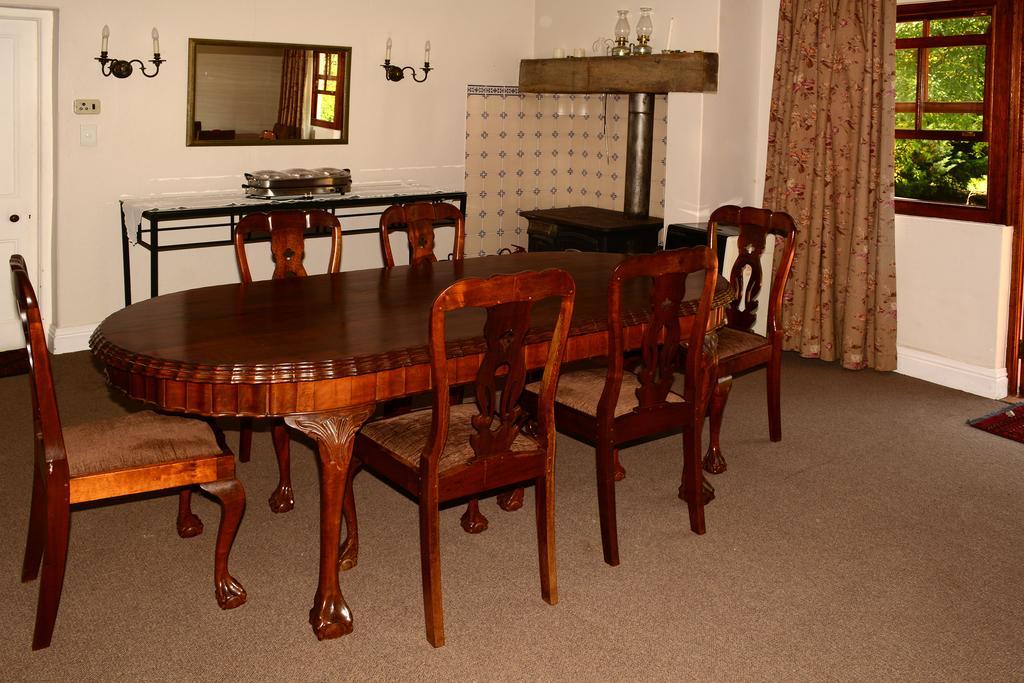 Toad Hall Guest House Wakkerstroom Exterior photo